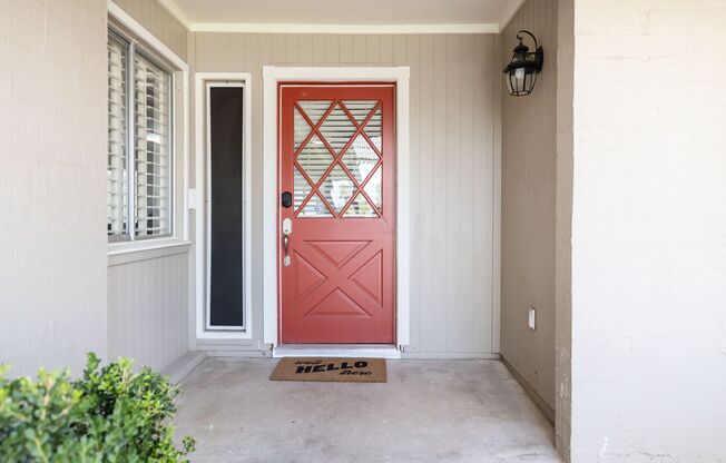 Tempe Beauty! 2199 Sq Ft 4 bedroom 2 bath with Pool & Pool Table