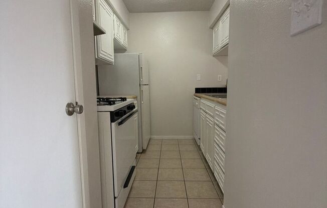 1 bed, 1 bath, 700 sqft, $1,254, Unit OCR-214