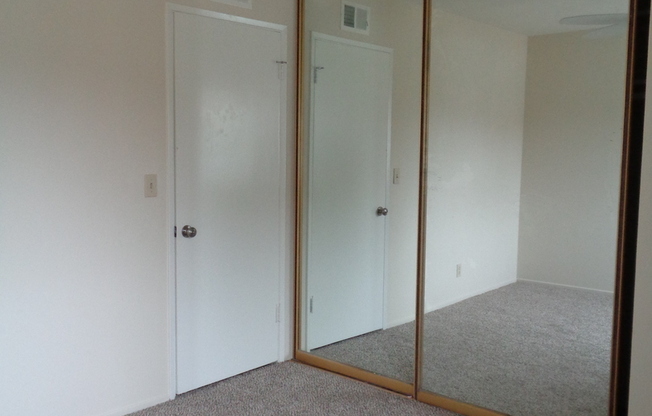 3 beds, 2 baths, $3,000