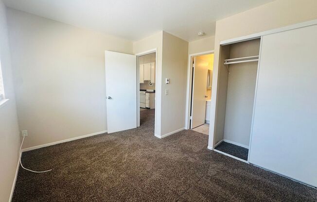 1 bed, 1 bath, 400 sqft, $1,475, Unit Unit 05