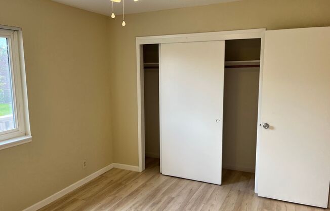 2 beds, 1 bath, $2,650, Unit 9