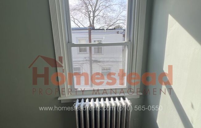 3 Bedroom Home in Upper Darby!  MOVE IN SPECIAL!  First month at Half Rent!!
