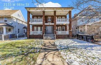 2133 W 98th St