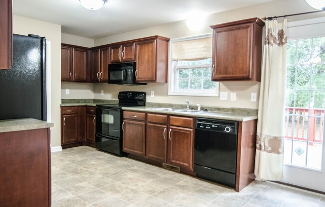 3 beds, 2 baths, $1,700