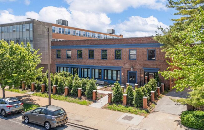 4242 Lindell Blvd LLC