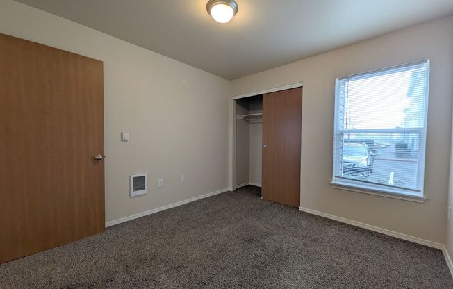 2 beds, 2 baths, 994 sqft, $1,475, Unit E101