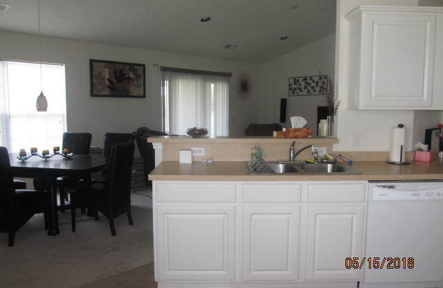 3 beds, 2 baths, $1,800