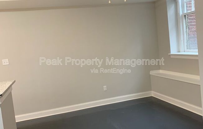 1 bed, 1 bath, 814 sqft, $1,195, Unit 11