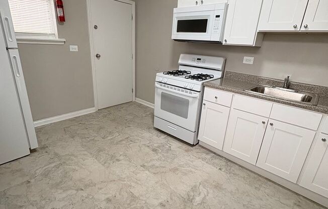 Monroe &amp; Lavergne 200