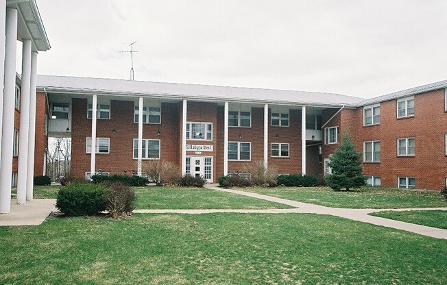 Hillsboro West Apartments