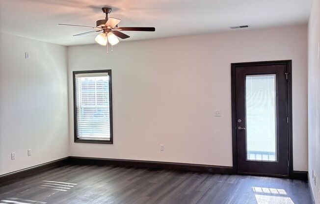 2 beds, 2 baths, 1,080 sqft, $1,075, Unit 123