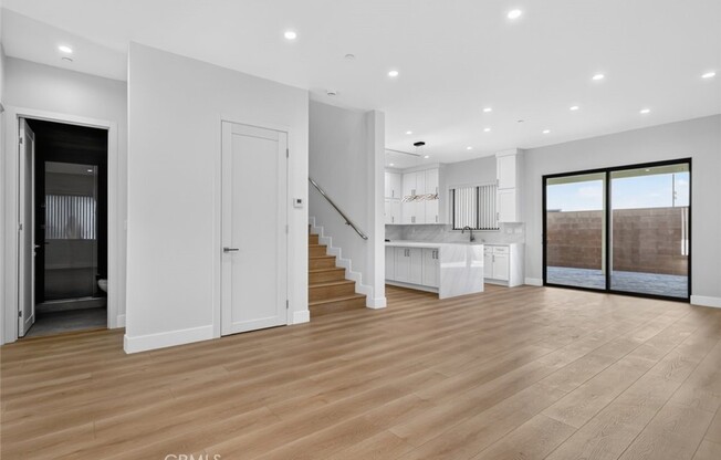 7940 ETHEL AVE