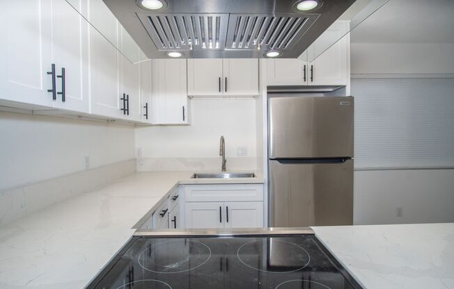 Kelly St | 6701-33