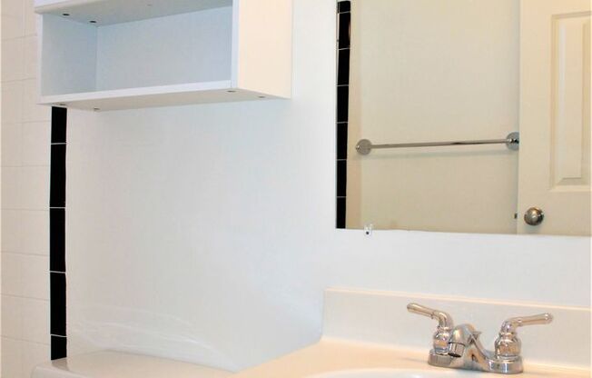 1 bed, 1 bath, 440 sqft, $2,150, Unit 405