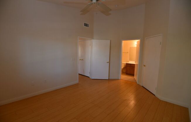 2 beds, 2 baths, $1,195, Unit UNIT 2083