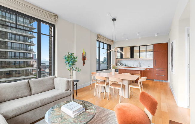 2 beds, 2.5 baths, 1,176 sqft, $18,000, Unit 21E