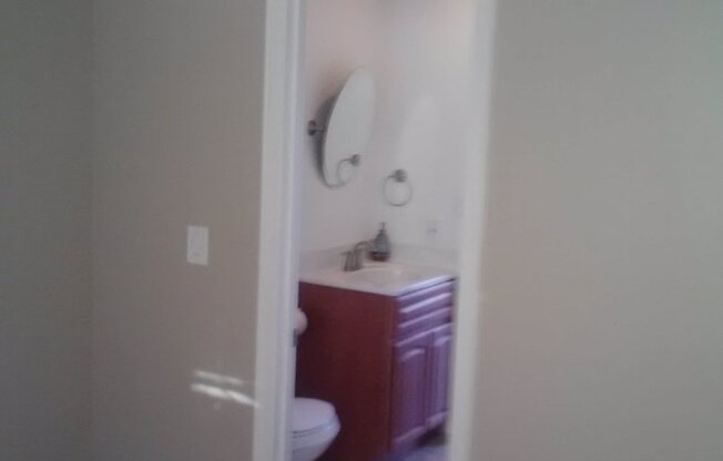 Serene 1 BR/1BA Detached ADU near Dublin's Shamrock Village, Easy Commuter Access to 680/580 Fwy! Freshly Painted Exterior