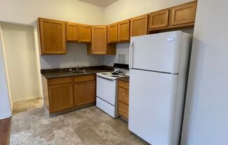 Studio, 1 bath, 600 sqft, $795, Unit A2