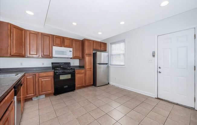 2 beds, 1.5 baths, $1,775