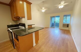 Mililani - Gardens at Launani Valley - 2 bedroom, 1 bathroom, 2 parking Townhome