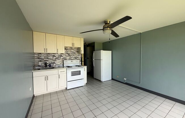 1 bed, 1 bath, $1,600, Unit # #A 122
