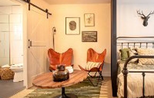 Studio, 1 bath, $1,145, Unit 233