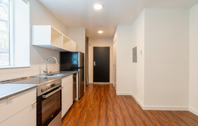 Studio, 1 bath, 223 sqft, $1,250, Unit 01 - 217
