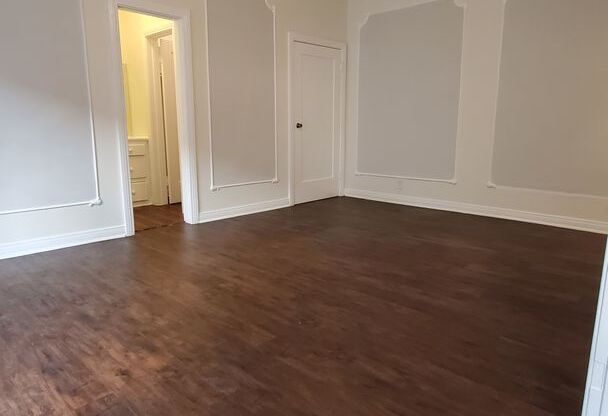 Studio, 1 bath, 450 sqft, $1,445, Unit 309