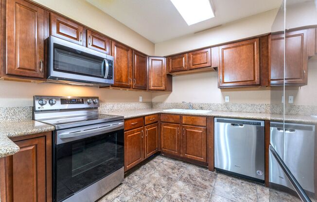 3 beds, 2 baths, $1,795, Unit # 2084