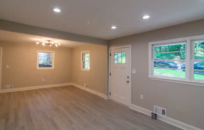 2368 JEFFERSON TER