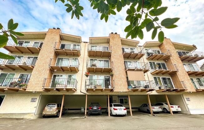 3 beds, 2 baths, 1,864 sqft, $3,495, Unit 420