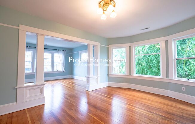 Spacious Upper Level Two Bedroom Duplex In The Heart Of NE Portland!