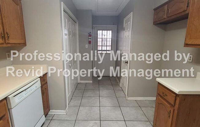 2 beds, 2 baths, $1,095