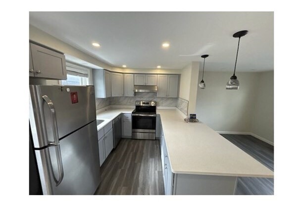 172 B CHARLES ST