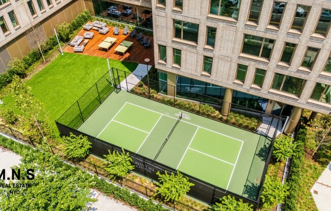 2 beds, 1 bath, $5,862, Unit 531