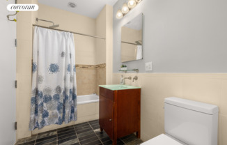 552 W 43 ST