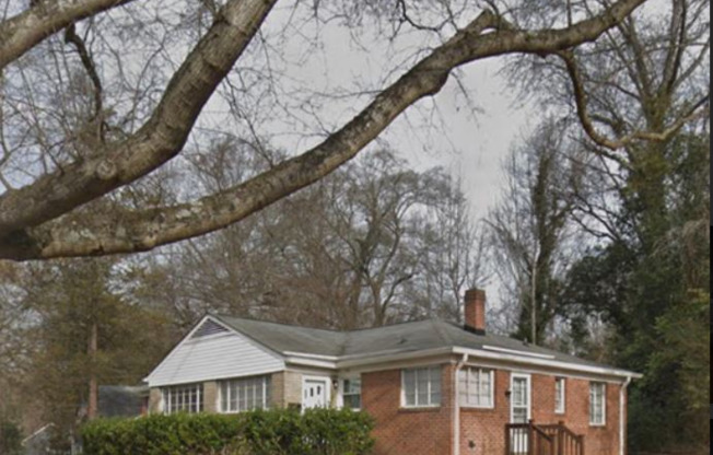 1301 RICHMOND PL