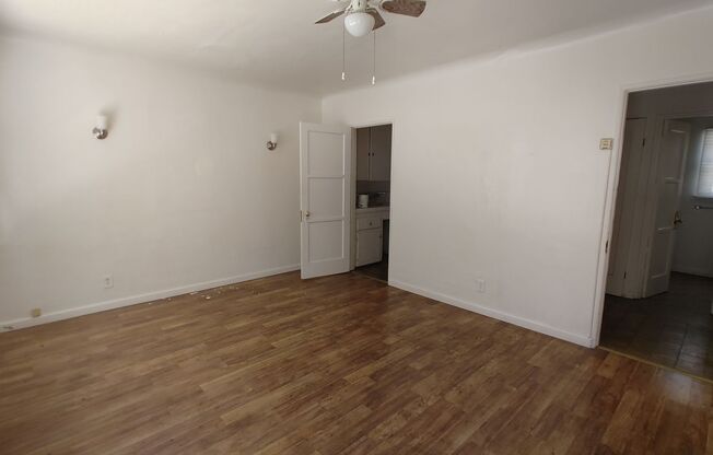 807 W. 30th St.