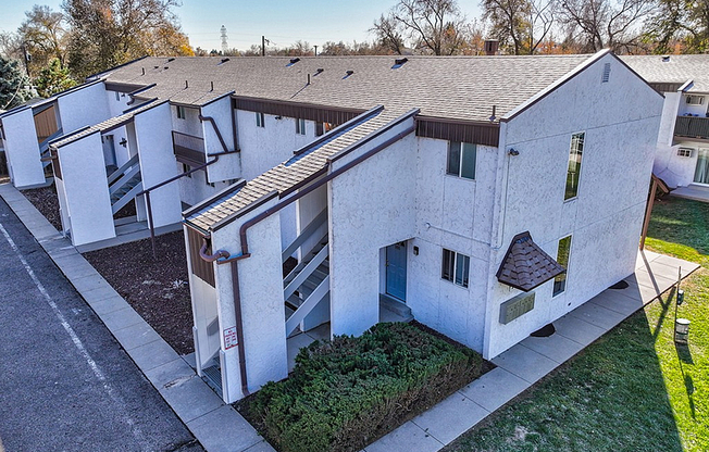 Elk Mountain Apartments