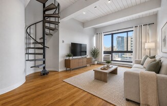 2 beds, 1.5 baths, 647 sqft, $3,600, Unit 6-16
