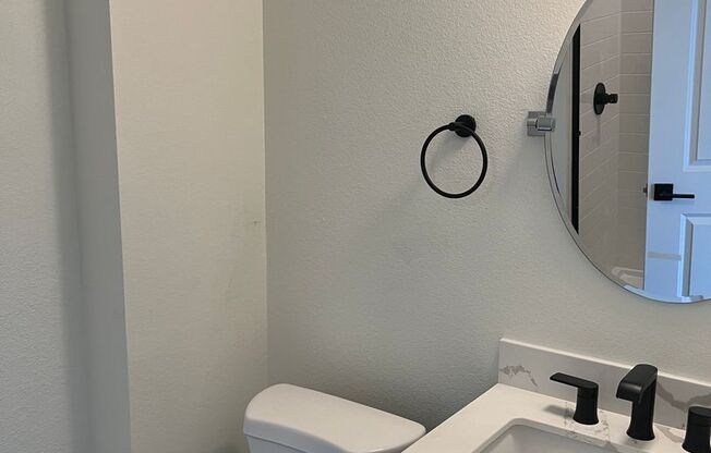 Studio, 1 bath, 166 sqft, $1,600, Unit 102