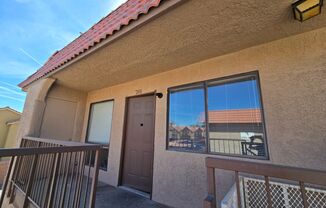 A nice & cozy 1-bedroom, 1-bathroom upstairs condo