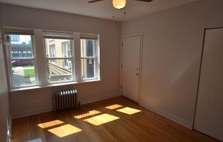 Studio, 1 bath, 650 sqft, $1,350, Unit 4411-1A