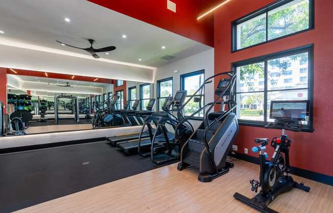 the gym at the monarch luxury apartments