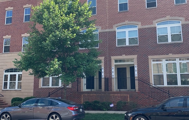 Large Townhome with Garage - Lovely Gaithersburg Living