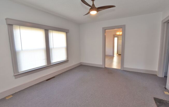 2 beds, 1 bath, $1,250