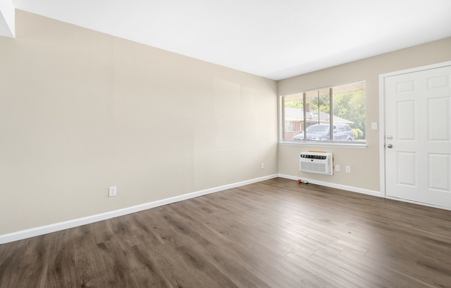 1006 MONTIE RD