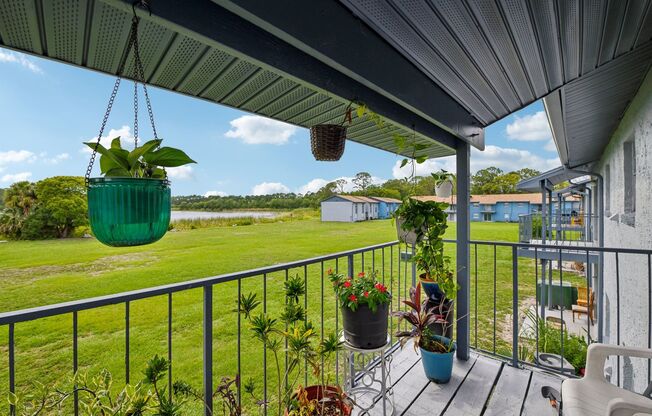 3 beds, 2 baths, 1,300 sqft, $1,800