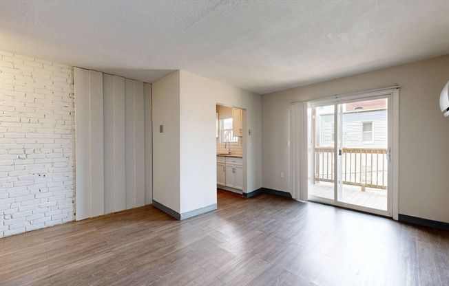 298-300 Meridian Street