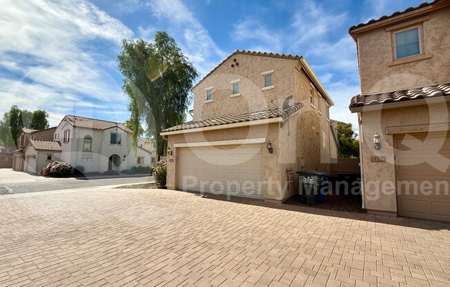 2140 W MONTE CRISTO AVE